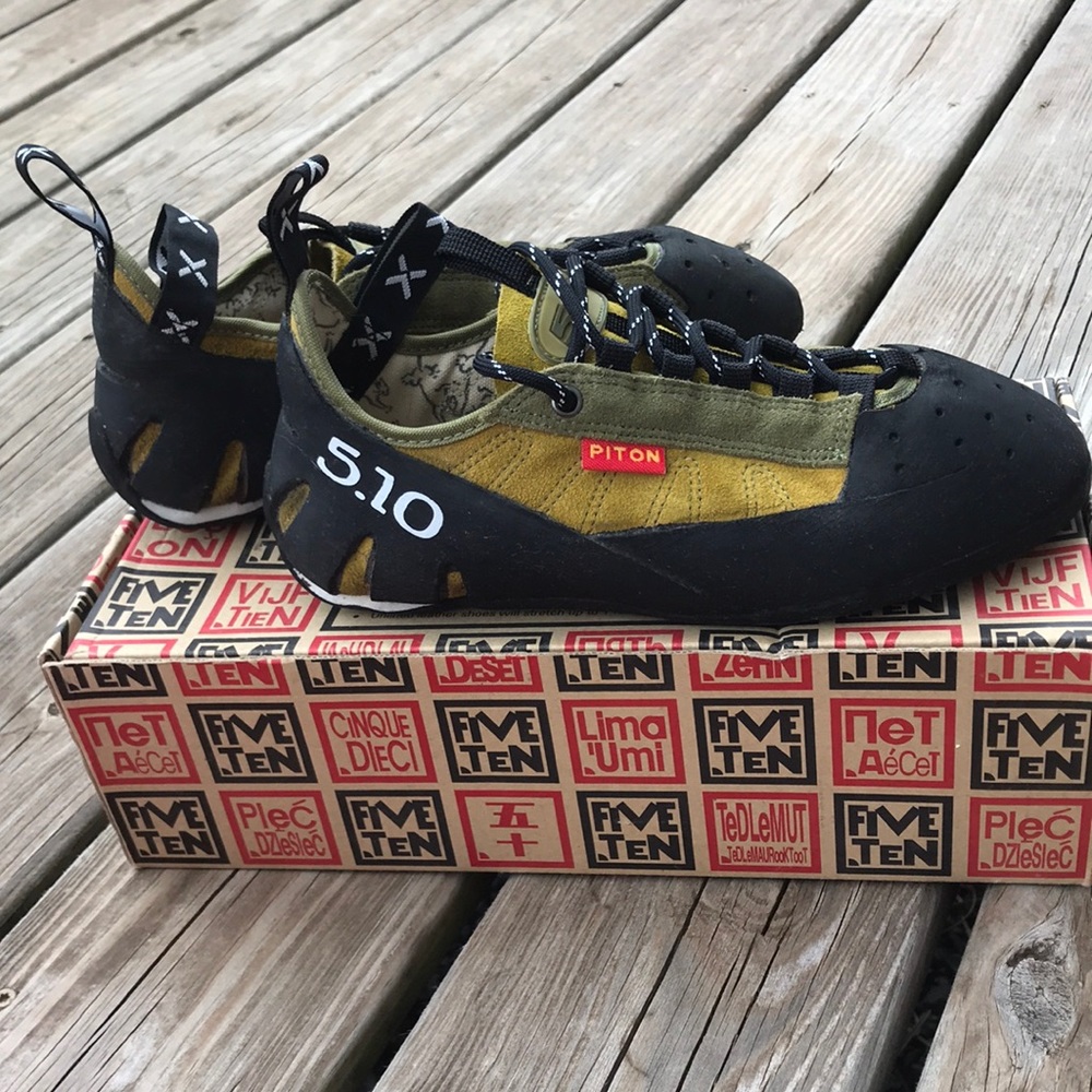 Rock climbing shoes